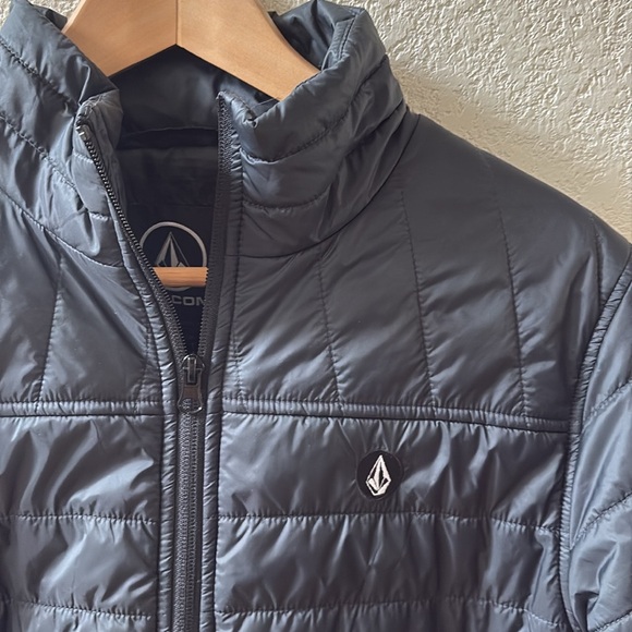 Volcom - men’s black, water resistant, wind resistant jacket -size SMALL - Picture 2 of 9